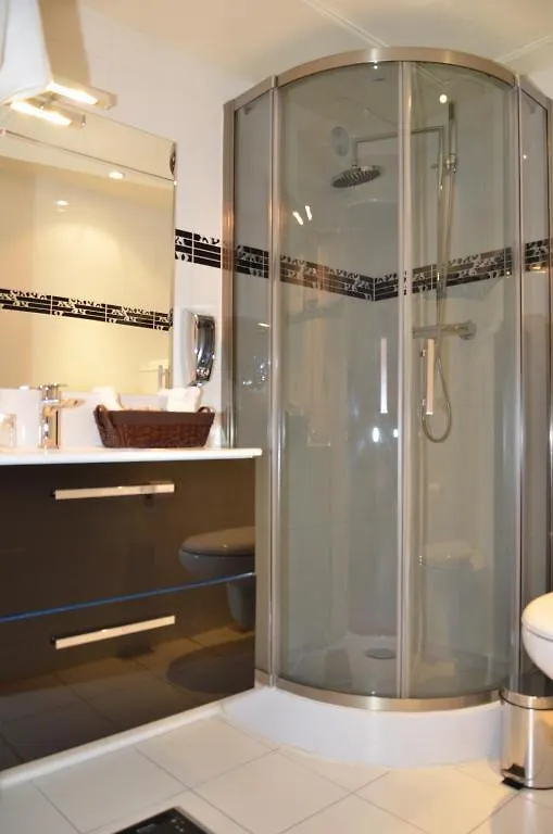 Hotel Regina Montmartre Paris 3*,