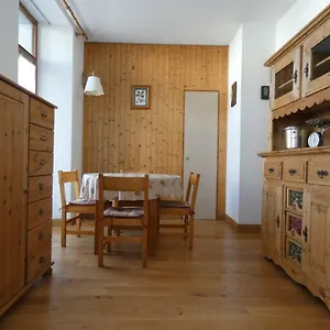 https://residence-le-carlton-cham.hotels-rhonealpes.com